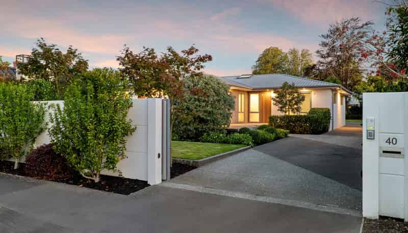 40 Knowles Street, Merivale