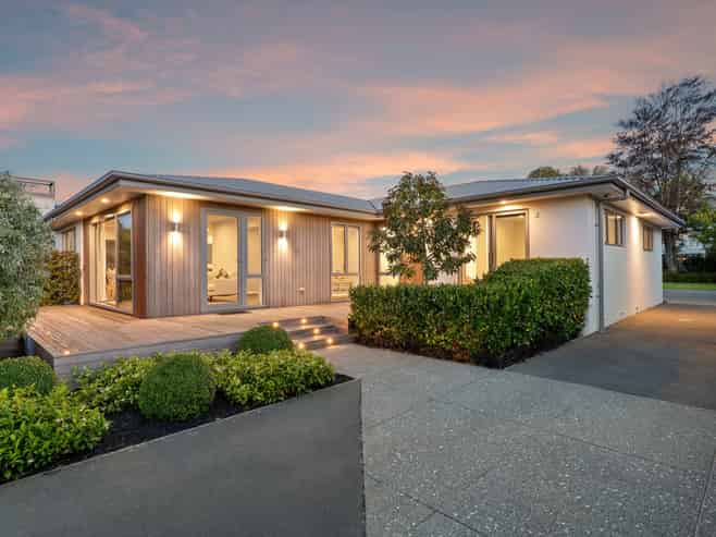 40 Knowles Street, Merivale