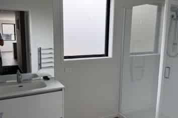 1 Milla Mae Rise, Woodhill