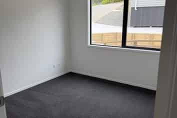 1 Milla Mae Rise, Woodhill