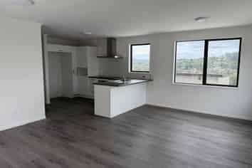 1 Milla Mae Rise, Woodhill