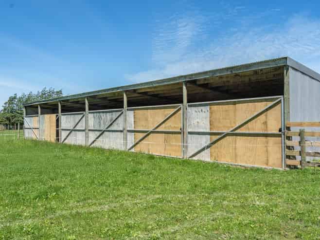 300 Courtenay Road, Charing Cross