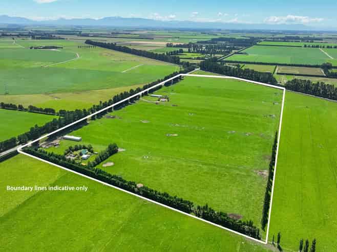 300 Courtenay Road, Charing Cross