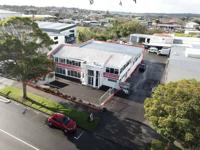 Road Front Warehouse & Office - 757sqm