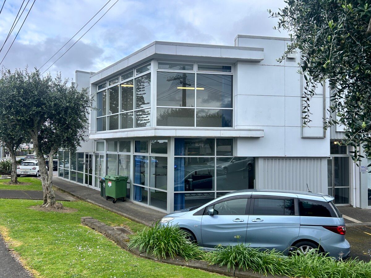 Rent Reduced! Split-Level Office on Marua - View 2