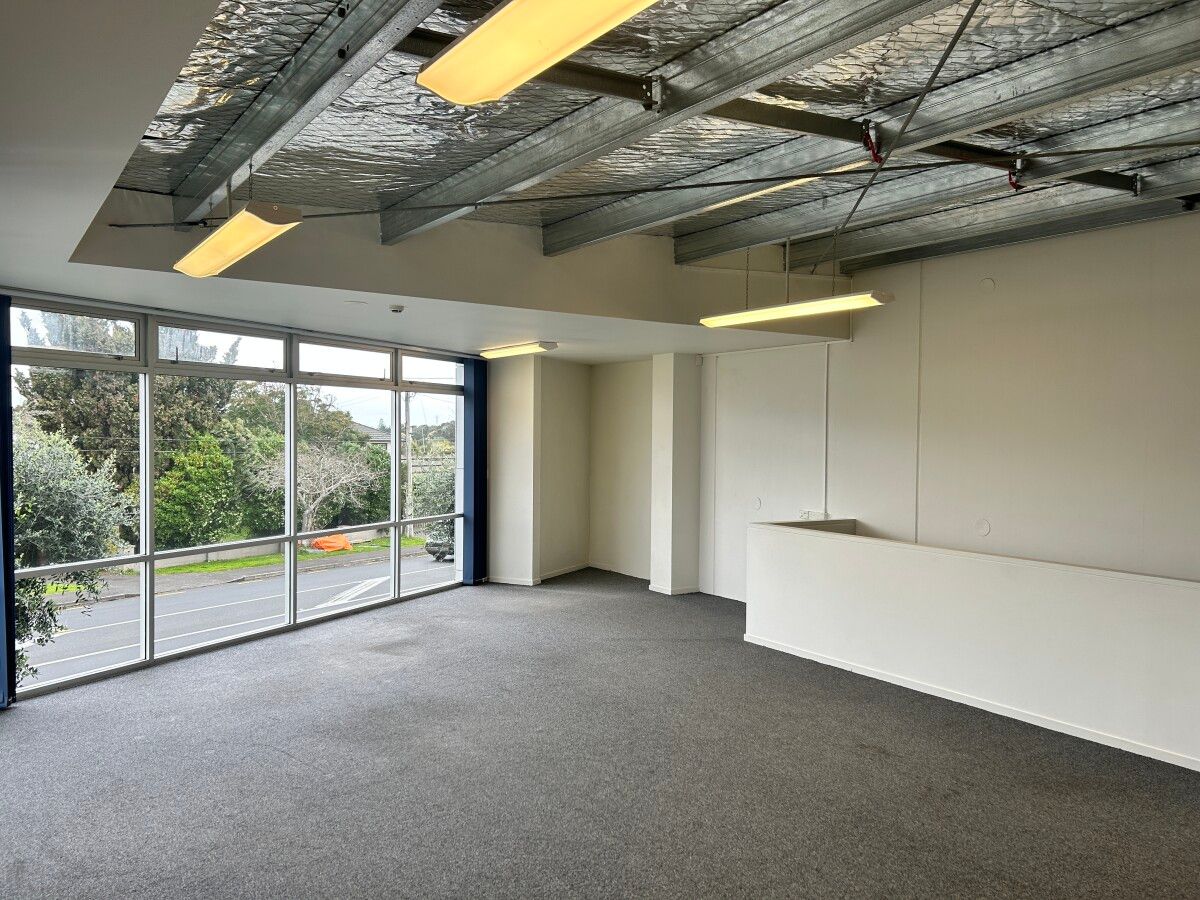 Rent Reduced! Split-Level Office on Marua - View 6