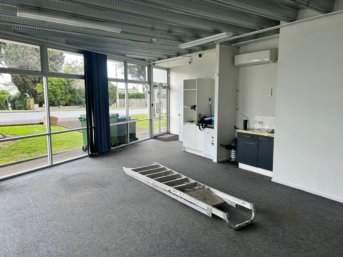 Rent Reduced! Split-Level Office on Marua - View 4