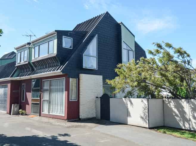 49D Queens Drive, Richmond