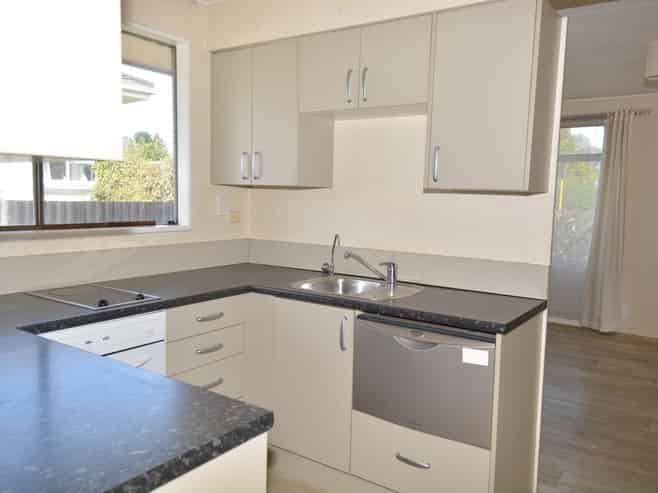 49D Queens Drive, Richmond