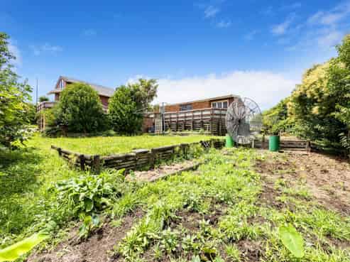 262 Great North Road, Henderson