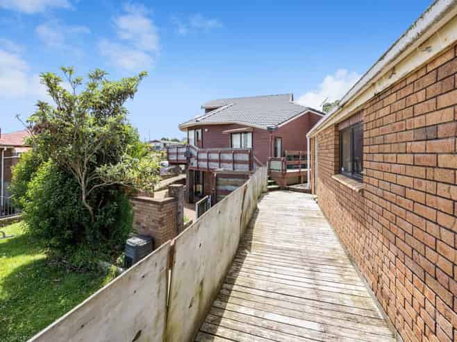 262 Great North Road, Henderson