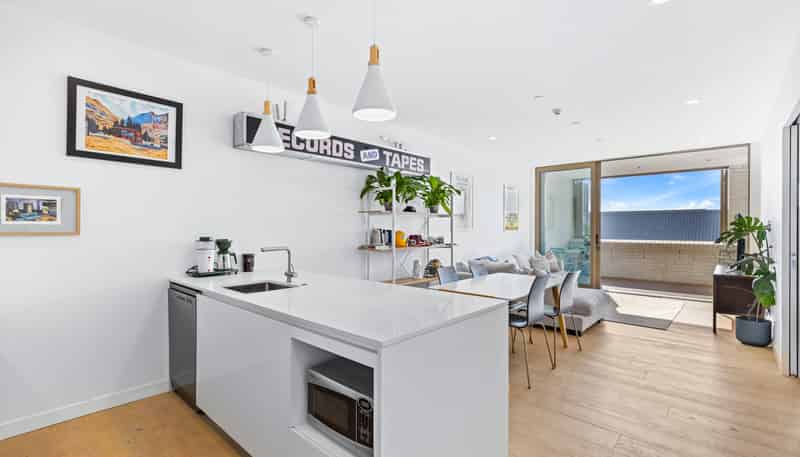 303/88 Te Oneroa Way, Long Bay