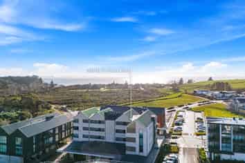 303/88 Te Oneroa Way, Long Bay