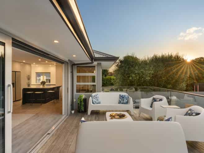 62 Sixteenth Avenue, Avenues