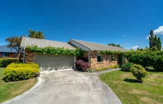 13 Kennard Crescent, Karitane