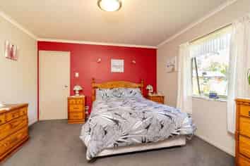 13 Kennard Crescent, Karitane