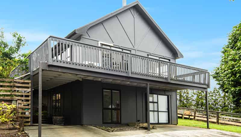 4 Kara Road, MAUNGATAPERE