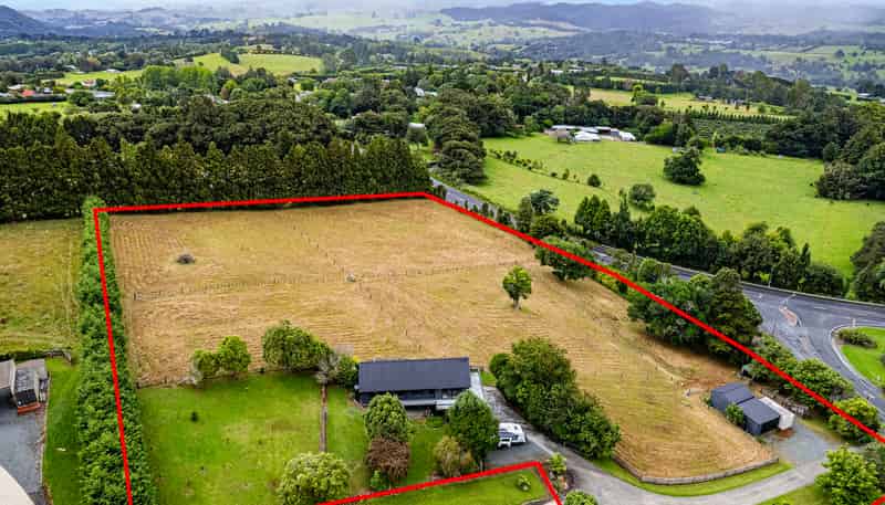 4 Kara Road, MAUNGATAPERE