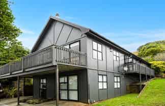 4 Kara Road, MAUNGATAPERE