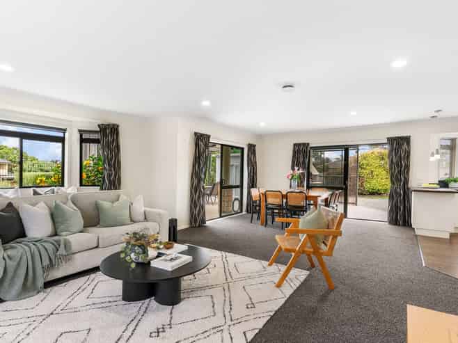 15 Glenross Drive, Wattle Downs