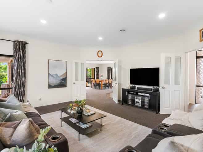 15 Glenross Drive, Wattle Downs