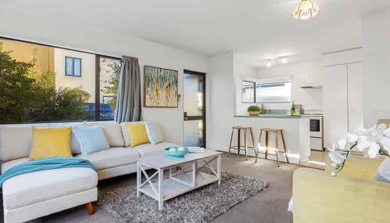 2/36 Mathesons Road, Phillipstown