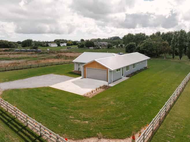 10 Coach House Lane, Ohau