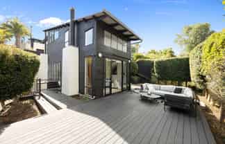50B Comins Crescent, Mission Bay