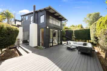 50B Comins Crescent, Mission Bay