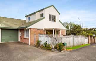 39A Central Park Drive, Te Atatu South