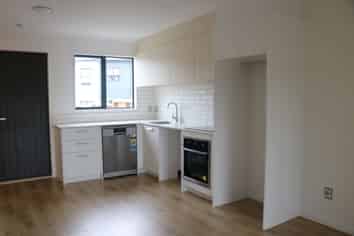 33 Sun Orchid Avenue, Manukau