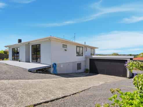 69 Holmes Road, Manurewa