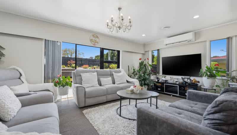 69 Holmes Road, Manurewa