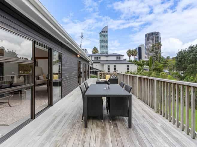 2/26 Huron Street, Takapuna