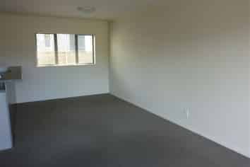 28/8 Flynn Street, Birkenhead