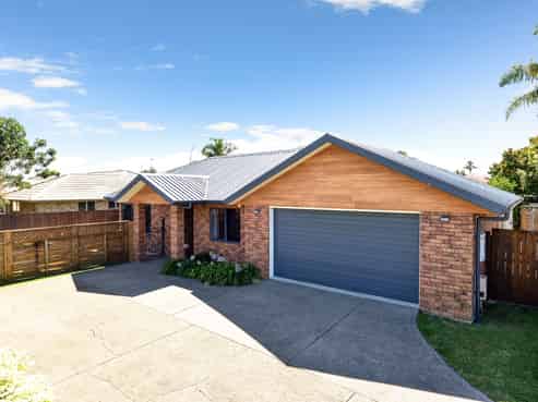34 Cairns Crescent, Rototuna