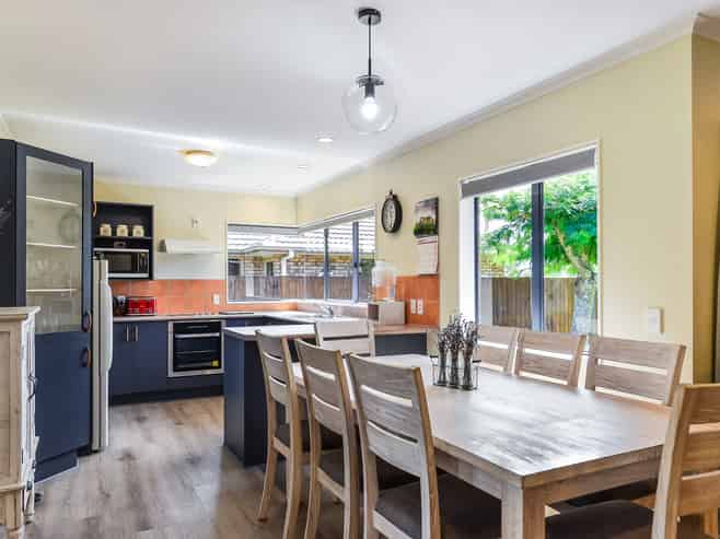 34 Cairns Crescent, Rototuna