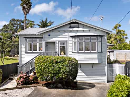 7 Quadrant Road, Onehunga