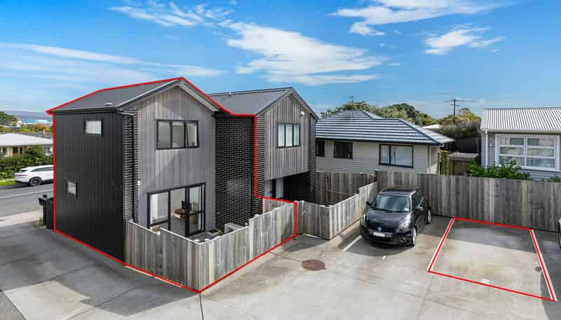 2/63 Taikata Road, Te Atatu Peninsula