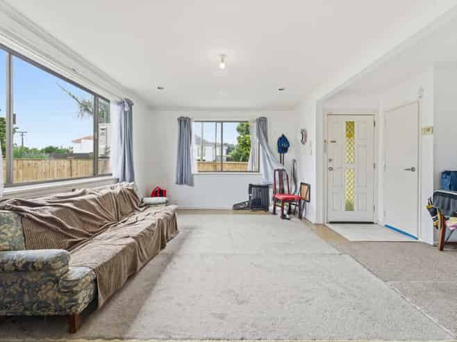 24 Parkinson Avenue, Mount Roskill