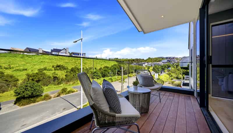 14 Tikati Rise, Long Bay