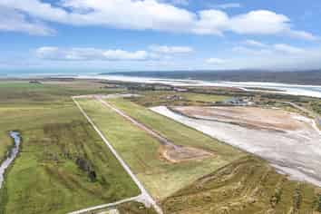 22 Airport Lane, Haast