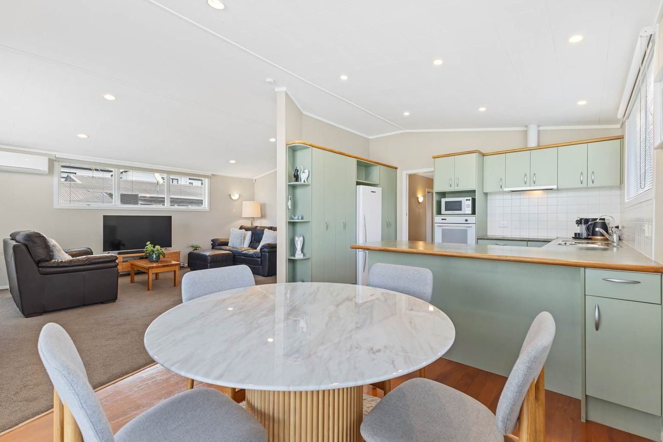 Two Dwellings; One Title; Development Potential - Vista 6