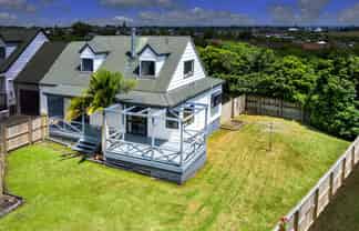 2/21 Leven Lane, Totara Heights