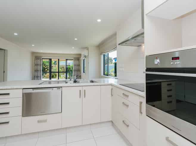 11/182 Gleneagles Drive, Te Awamutu