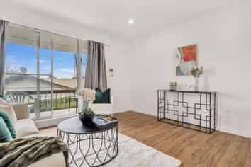 3/4 Moreland Road, Mount Albert