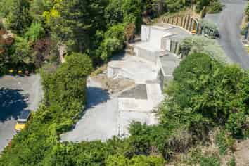 1-2/42F Valley Road, Cashmere