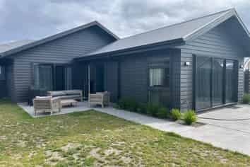 29 Ngaru Crescent, Wharewaka