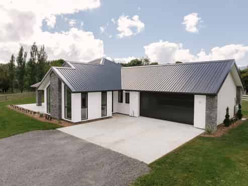 8 Coach House Lane, Ohau