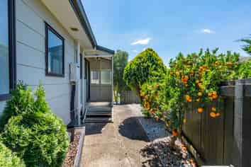 32 Lansdowne Crescent, Glenview